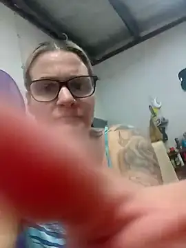 Snapshot of llASHll chatting on November 20, 12:38 pm llASHll online show from November 20, 12:38 pm