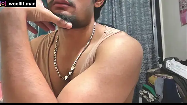 Snapshot of dickpois0n chatting on December 16, 6:27 pm dickpois0n online show from December 16, 6:27 pm