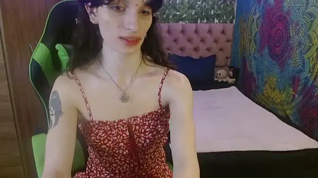 Snapshot of BurningVenus12 chatting on June 11, 9:24 pm BurningVenus12 online show from June 11, 9:24 pm