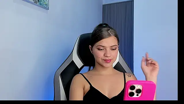 PaigeJayden online show from October 30, 5:31 am