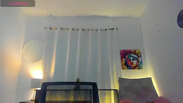 Sophie sweett19 online show from May 22, 1:24 am