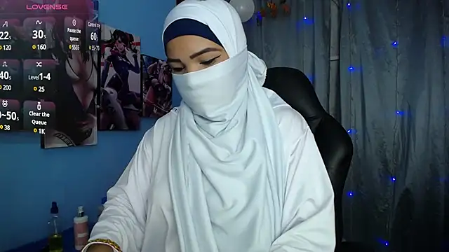 Snapshot of Falak-Yasin chatting on February 8, 11:55 am Falak-Yasin online show from February 8, 11:55 am