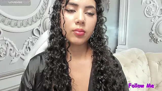 Snapshot of joselyn_sexy_ chatting on January 5, 12:42 am joselyn sexy online show from January 5, 12:42 am