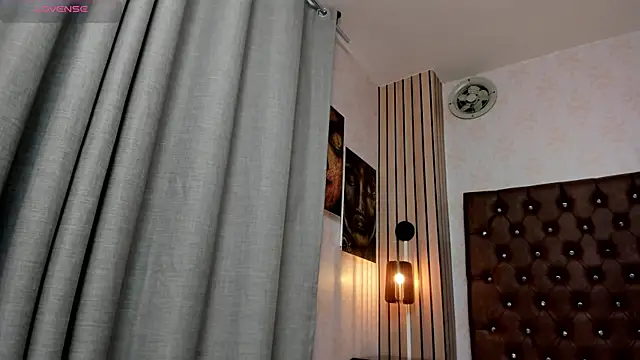 Snapshot of joselyn_sexy_ chatting on March 7, 9:38 pm joselyn sexy online show from March 7, 9:38 pm