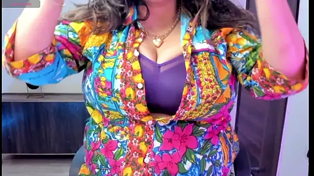 Snapshot of Gulabi_Queen chatting on March 22, 11:00 am Gulabi Queen online show from March 22, 11:00 am