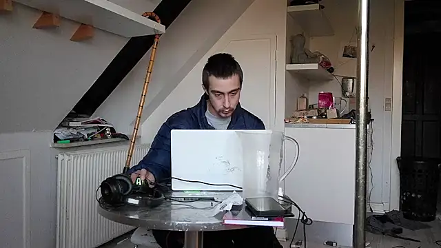 Snapshot of Stephanien chatting on December 3, 12:59 pm Stephanien online show from December 3, 12:59 pm