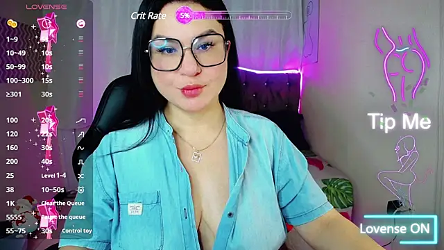 Snapshot of _curvy_latina chatting on January 10, 11:33 am curvy latina online show from January 10, 11:33 am