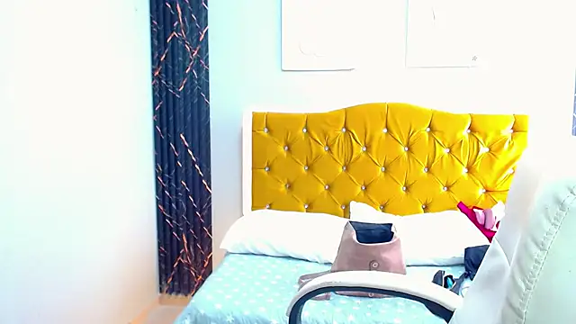  curvy latina online show from February 2, 3:22 pm