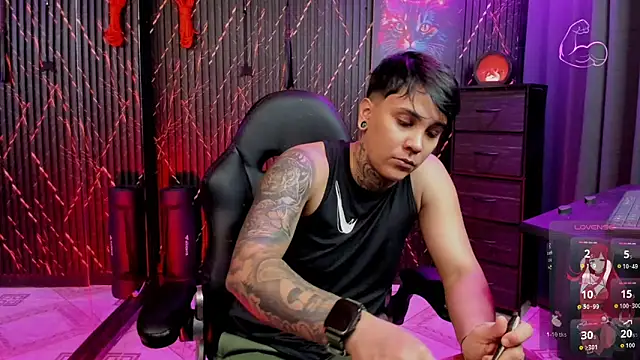 ZhoeStrong online show from February 23, 9:23 pm