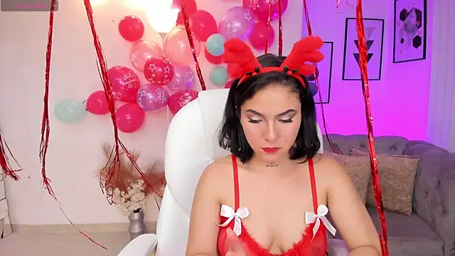 Snapshot of kendaall_jenner_ chatting on December 6, 4:03 am kendaall jenner online show from December 6, 4:03 am