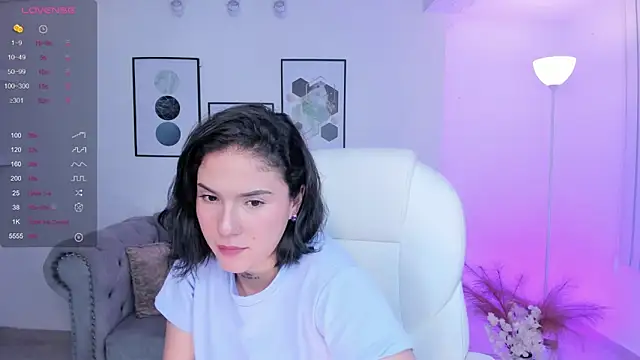 Snapshot of kendaall_jenner_ chatting on December 20, 1:58 am kendaall jenner online show from December 20, 1:58 am