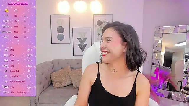 Snapshot of kendaall_jenner_ chatting on December 27, 2:36 am kendaall jenner online show from December 27, 2:36 am