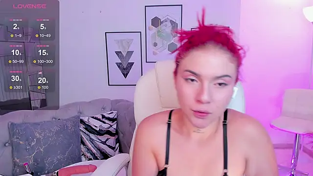 Snapshot of kendaall_jenner_ chatting on March 4, 7:30 am kendaall jenner online show from March 4, 7:30 am