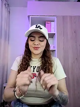 Lu perez online show from June 2, 1:13 pm