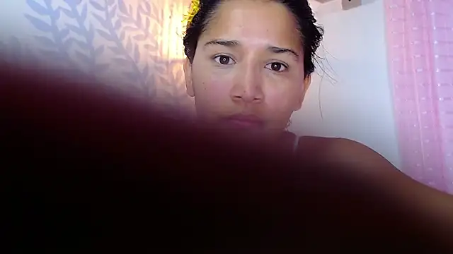 Snapshot of Alison_Wiley chatting on April 27, 6:17 pm Alison Wiley online show from April 27, 6:17 pm