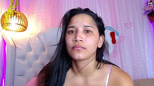 Alison Wiley online show from July 10, 4:06 am