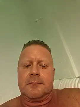 swingr online show from April 12, 11:10 pm