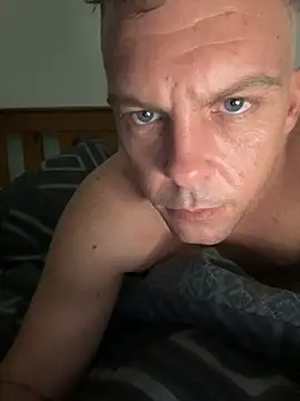 Snapshot of aus_guy93 chatting on May 9, 5:29 pm aus guy93 online show from May 9, 5:29 pm