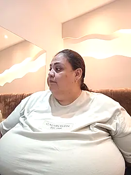 Alisson am online show from April 8, 11:32 am