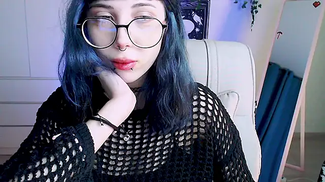 Snapshot of MoriHorri chatting on December 7, 3:14 am MoriHorri online show from December 7, 3:14 am