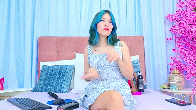 AlliciaKim online show from November 4, 7:46 pm