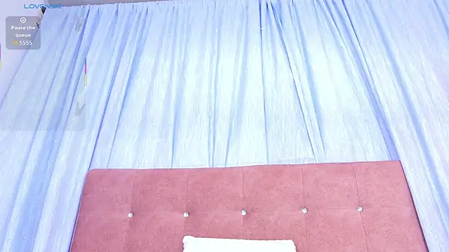 Snapshot of AlliciaKim chatting on February 14, 12:02 pm AlliciaKim online show from February 14, 12:02 pm