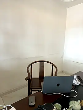 ShaoZian 1 online show from October 19, 3:18 am