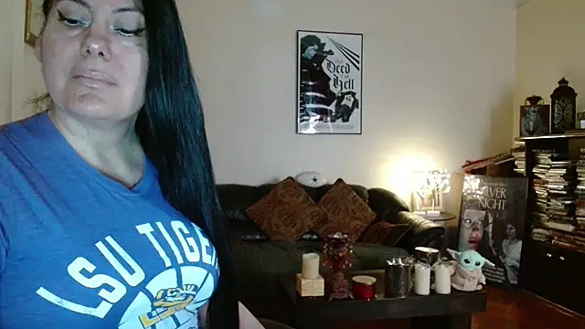 mandaloriangirls online show from March 31, 4:51 pm