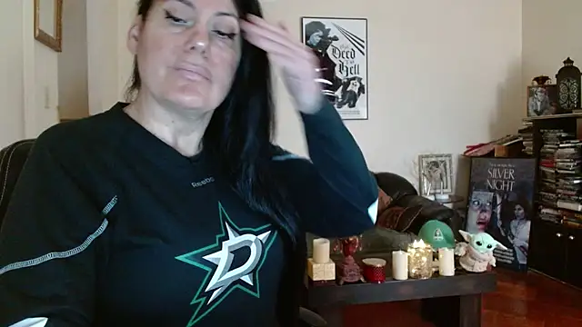 mandaloriangirls online show from April 18, 4:11 pm