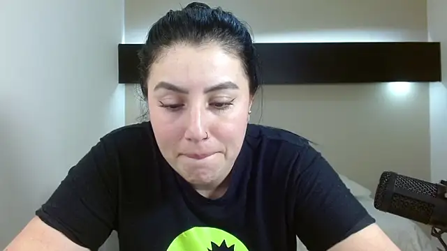 Snapshot of Bantonia chatting on March 23, 5:54 am Bantonia online show from March 23, 5:54 am