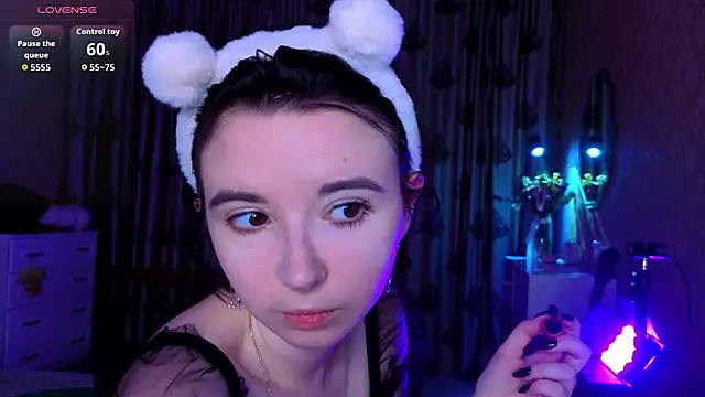 Nora Failure online show from November 7, 1:11 pm