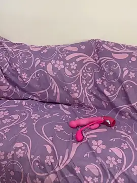 Layla-daloua online show from March 24, 4:45 pm