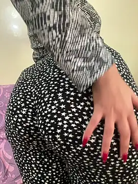 Layla-daloua online show from March 26, 5:07 pm