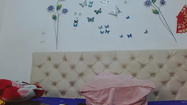 marlymilf6 online show from February 2, 3:11 pm