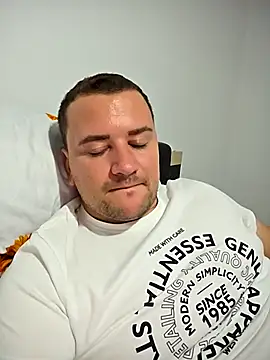 Snapshot of KarlosCarutox chatting on October 11, 6:06 pm KarlosCarutox online show from October 11, 6:06 pm