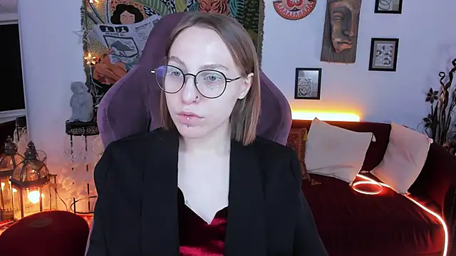 Snapshot of AphexQueen chatting on January 23, 1:13 pm AphexQueen online show from January 23, 1:13 pm