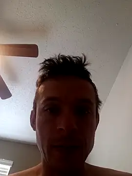 Snapshot of thebest20000 chatting on February 23, 6:56 pm thebest20000 online show from February 23, 6:56 pm