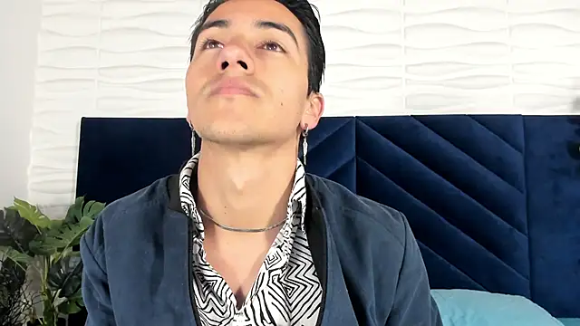 Snapshot of Andy_Joy_ chatting on April 24, 11:34 am Andy Joy online show from April 24, 11:34 am
