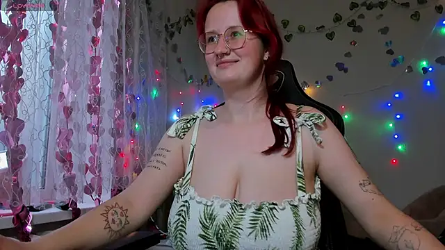 Snapshot of KrisTyBooBsin chatting on March 28, 3:00 pm KrisTyBooBsin online show from March 28, 3:00 pm