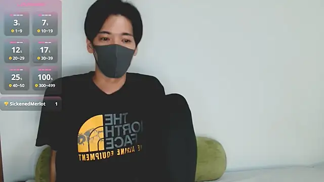 Snapshot of itsme_LEON chatting on September 28, 1:27 pm itsme LEON online show from September 28, 1:27 pm