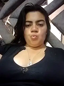 Snapshot of naughty-sharlot chatting on November 3, 11:00 am naughty-sharlot online show from November 3, 11:00 am