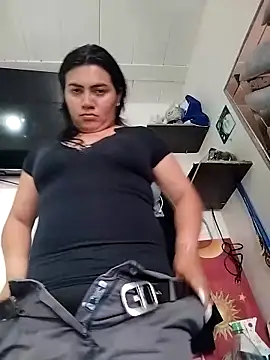 Snapshot of naughty-sharlot chatting on December 17, 9:43 pm naughty-sharlot online show from December 17, 9:43 pm