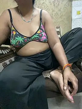 Snapshot of Tameesh_sexy_mistress chatting on July 21, 5:10 am Tameesh sexy mistress online show from July 21, 5:10 am