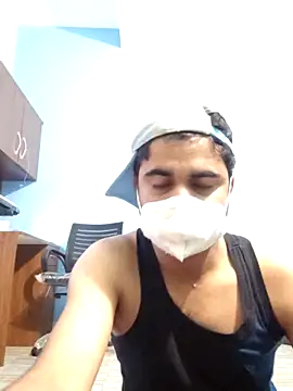 Ishan003 online show from February 3, 2:21 am