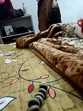 Snapshot of Bhabhi_desi12 chatting on March 4, 5:24 pm Bhabhi desi12 online show from March 4, 5:24 pm