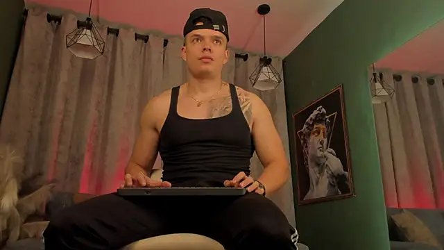 Snapshot of Jake_Tylerr_ chatting on June 17, 2:18 pm Jake Tylerr online show from June 17, 2:18 pm