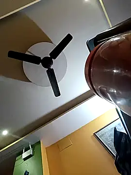 Snapshot of Babydoll_18 chatting on February 7, 10:41 pm Babydoll 18 online show from February 7, 10:41 pm