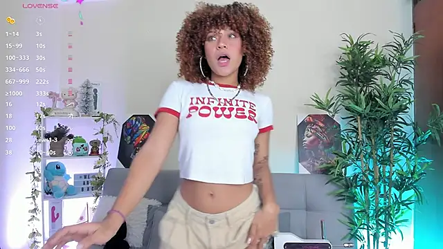 Snapshot of natty_romanof_18 chatting on January 22, 12:27 pm natty romanof 18 online show from January 22, 12:27 pm