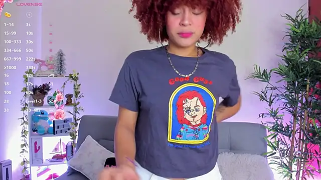 Snapshot of natty_romanof_18 chatting on February 17, 12:27 pm natty romanof 18 online show from February 17, 12:27 pm