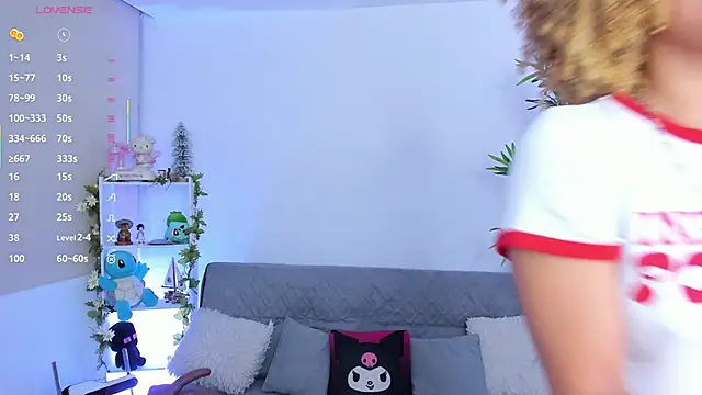 Snapshot of natty_romanof_18 chatting on September 9, 10:15 am natty romanof 18 online show from September 9, 10:15 am